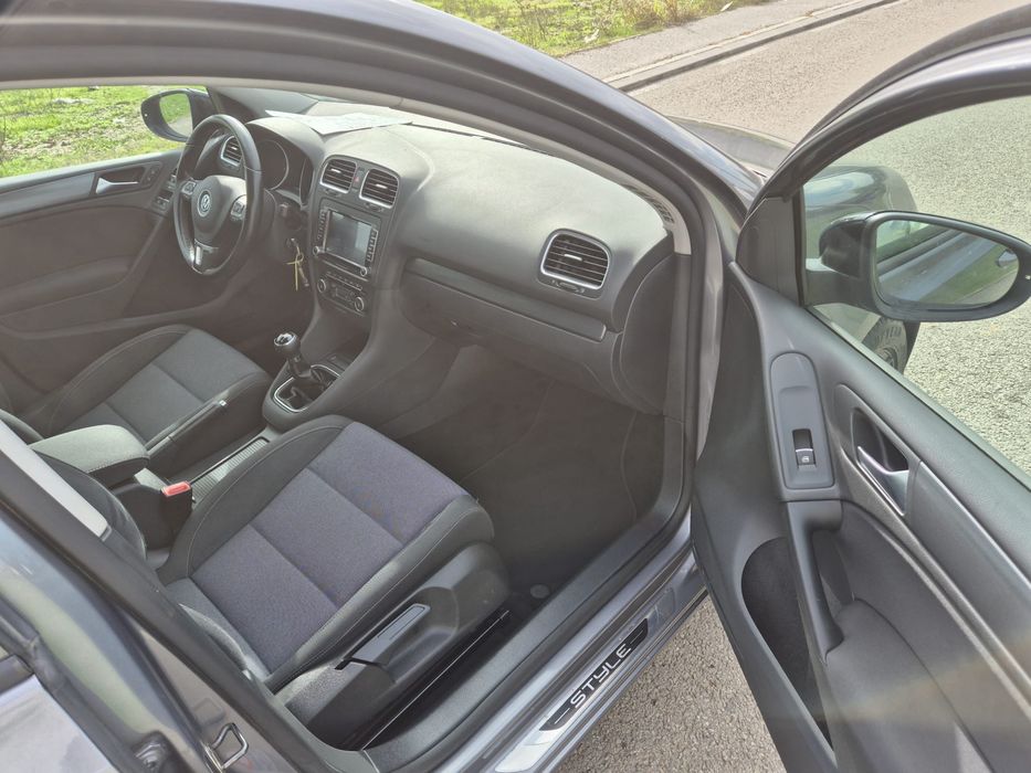 Vw Golf 6 2012 1.2Tsi Model STYLE xenon navi senzori jante Euro 5