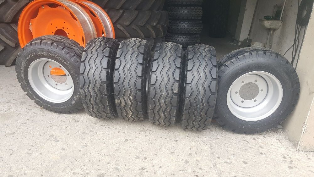 Cauciucuri noi 10.0/75-15.3 montate pe janta tubeless 10PR remorca