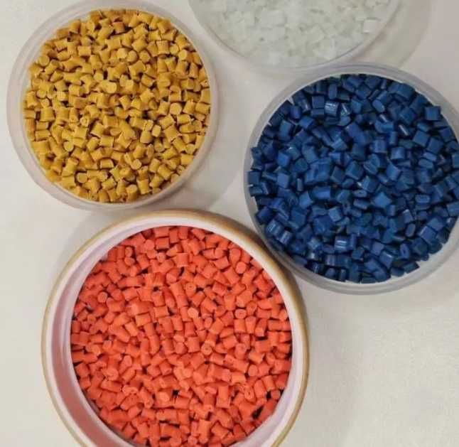 ABS, PP,HDPE,HIPS,PA,PA6,Masterbatch ( white, black )