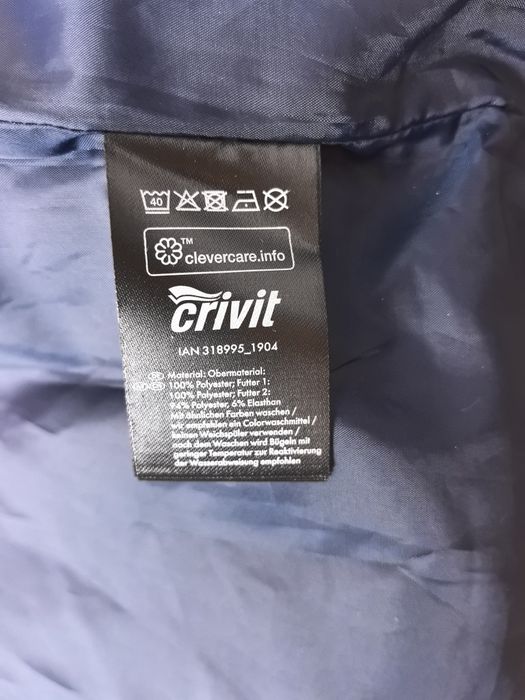 Vând geacă damă mărimea 42
