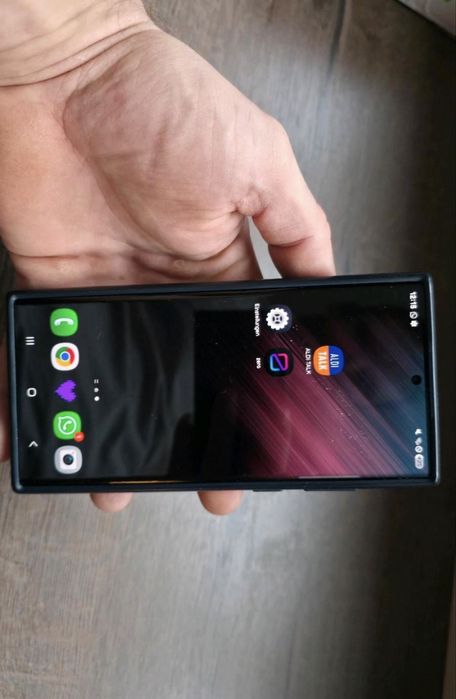 Samsung Galaxy S22  Ultra  512 gb 12 ram