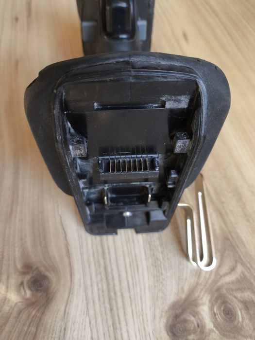 Акумулаторен безчетков винтоверт Panasonic с двойно напрежение 14,4V и 18V САМО БОДИ