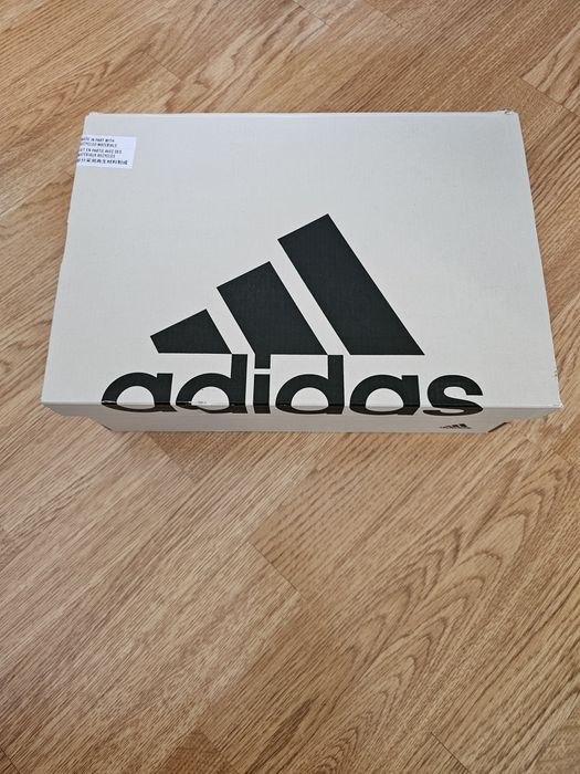 Маратонки Adidas 43.1/3
