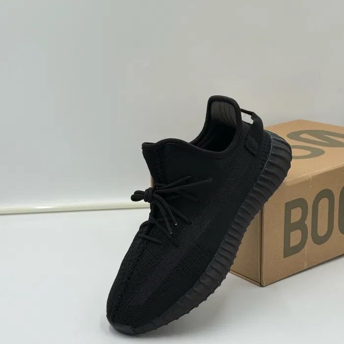 Yeezy Boost 350 V2 Onyx  * calitate premium * Full box*