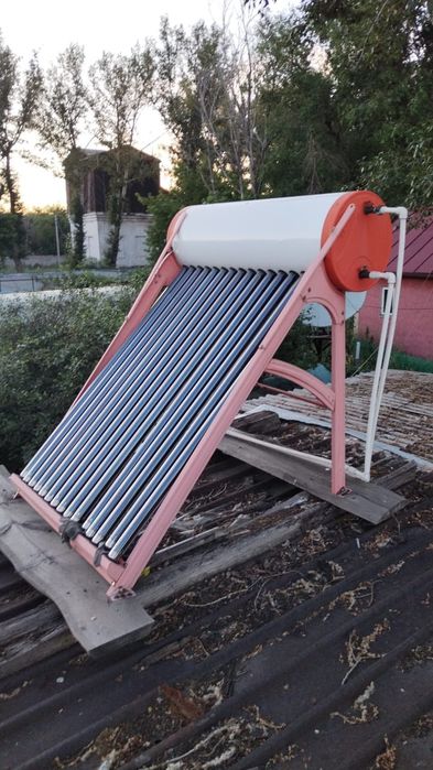 Солнечный водонагреватель