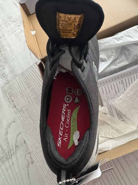 Adidasi lucru SKECHERS