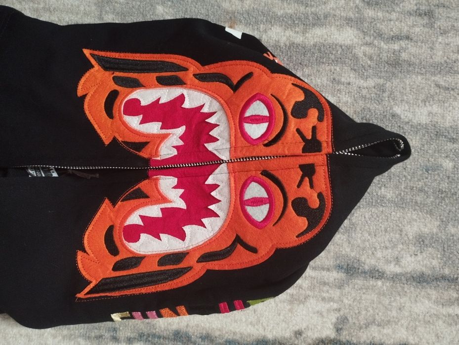 продам черный bape tiger