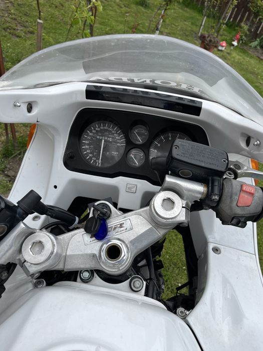 Honda CBR 1000F.