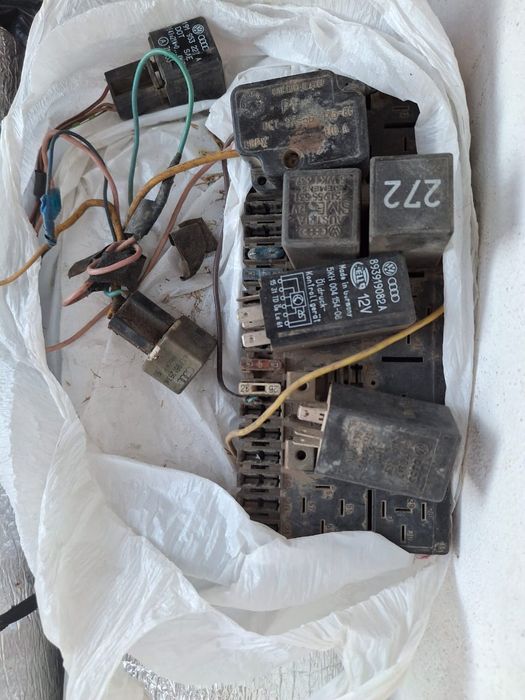 Приаод центрального замка Ауди