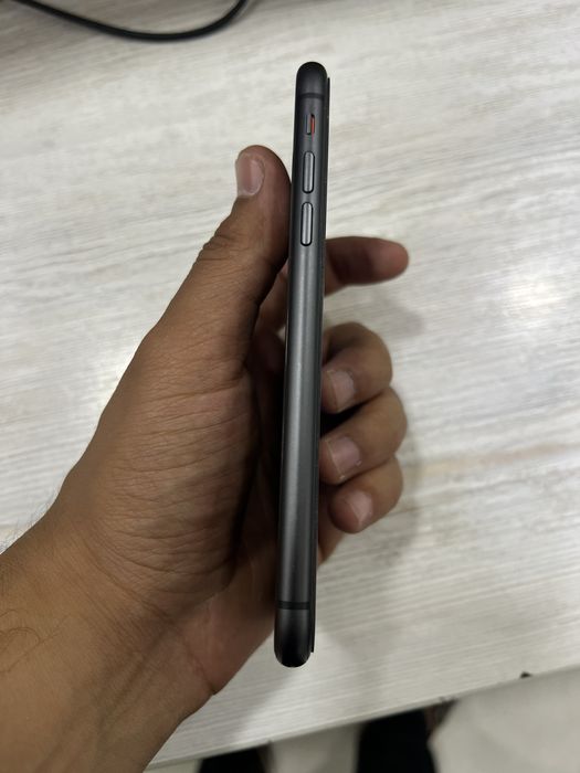 Iphone 11 black 64 gb