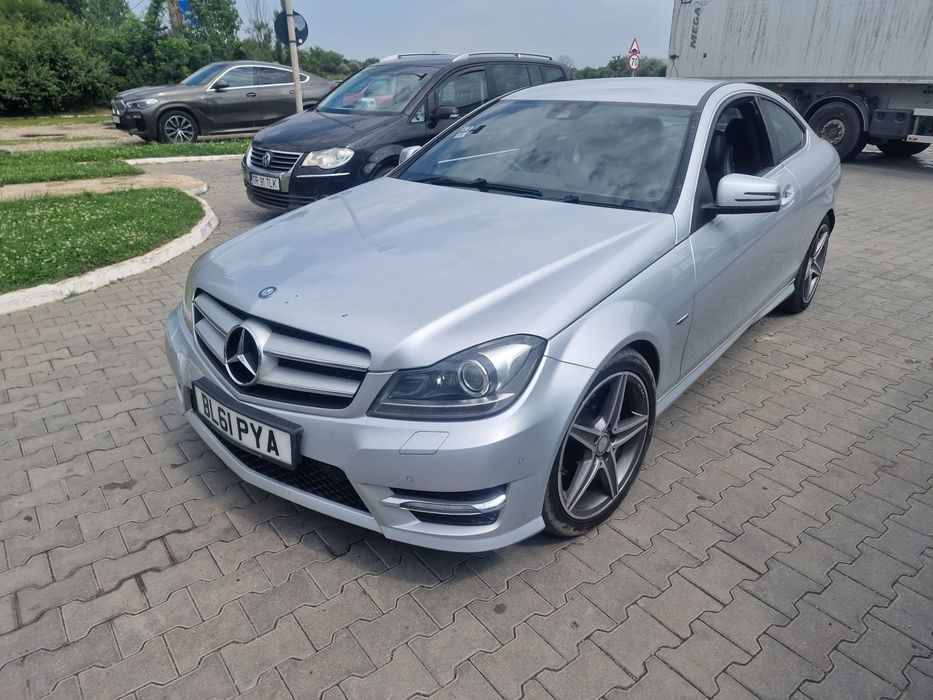 Dezmembrez Mercedes C220 W204 2.2 euro 5