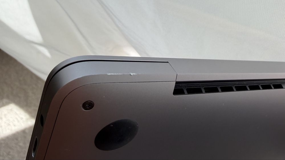 MacBook Pro 16' (2019)