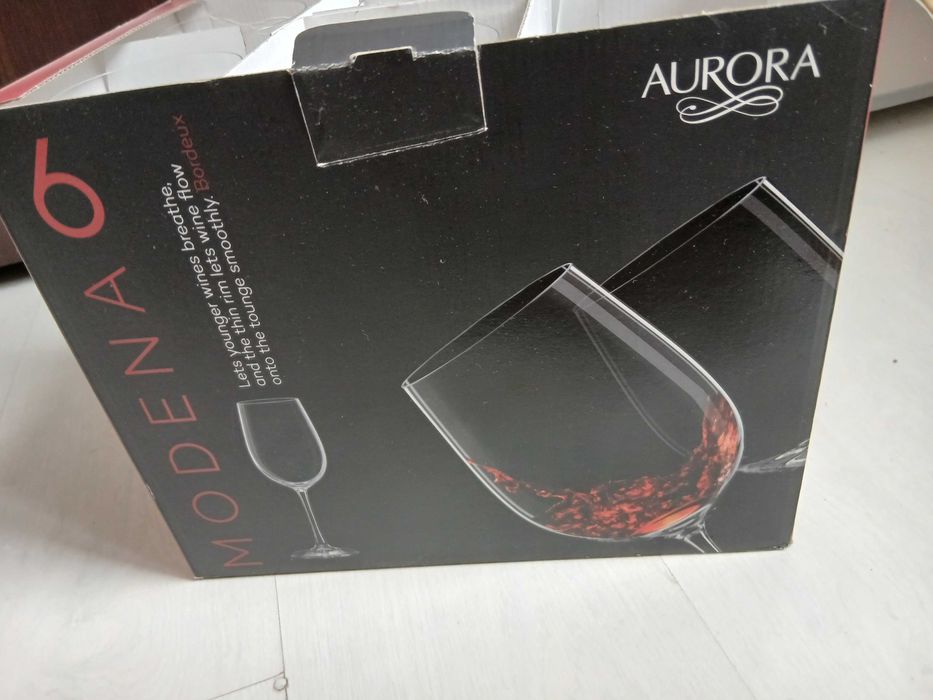 Нови чаши за вино