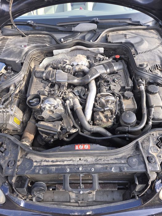 Mercedes E280 E320 ОМ642 W211 На части