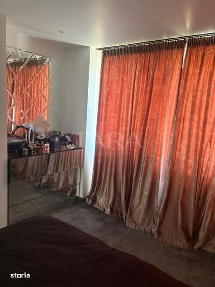 Apartament 2 camere, terasă, 2 parcari subterane, zonă centrală.