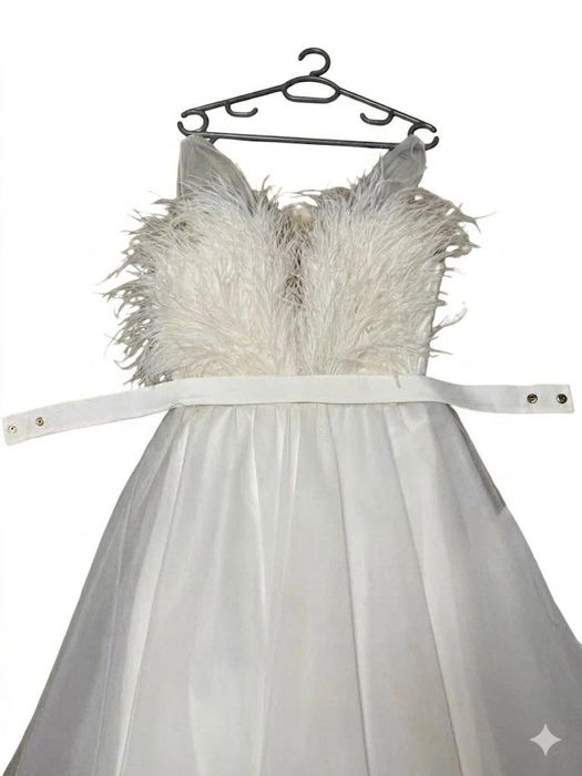 Елегантна рокля ,,Юнона''