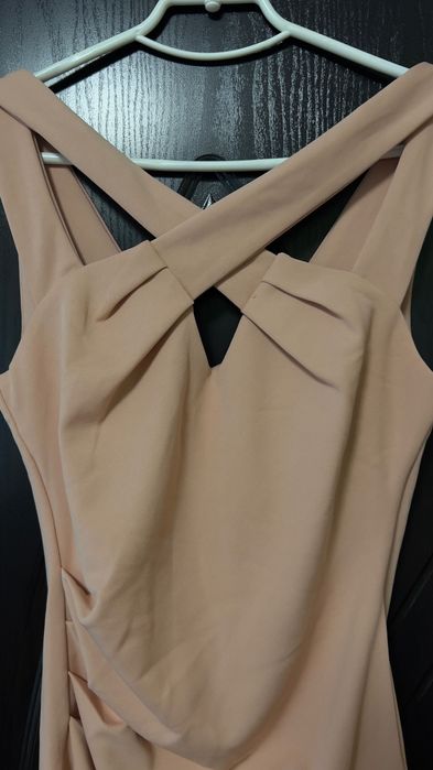 Нова Женска бежова рокля размер 36