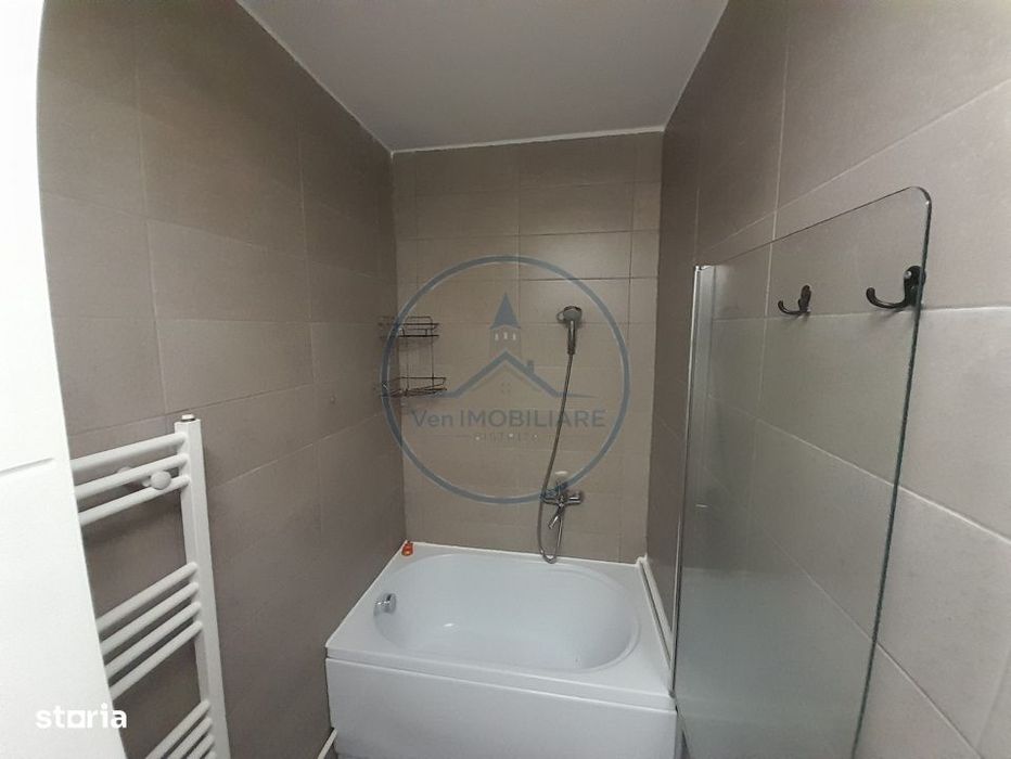 Apartament la casa , 2 camere, decomandat , strada Ghinzii