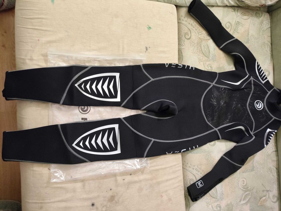 Дамски неопренов костюм