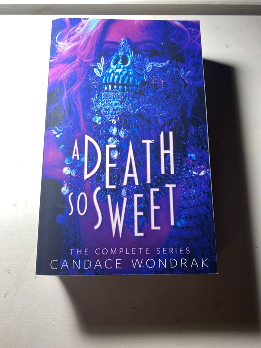 A death so sweet (the complete series)- книга на английски