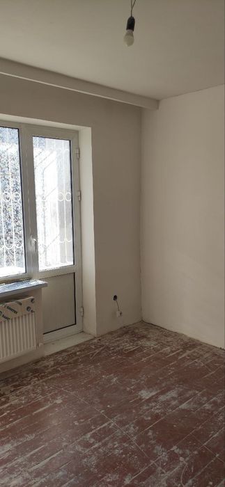 Янгийўл ,2 хонали квартира(маклерсиз) сотилади