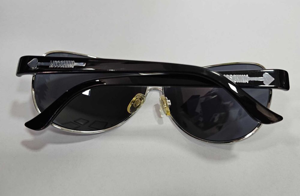 Слънчеви очила Moschino mo59401