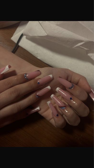 aplic unghii cu gel 90 de lei