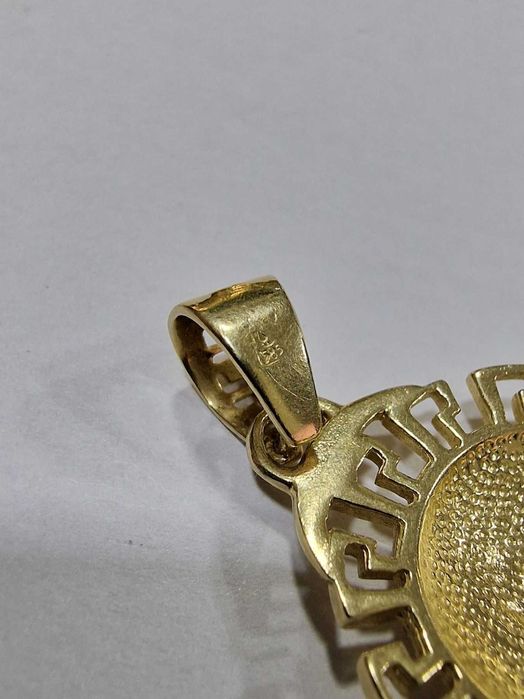 Златна висулка Versace 14K 585 / 6.51 гр.