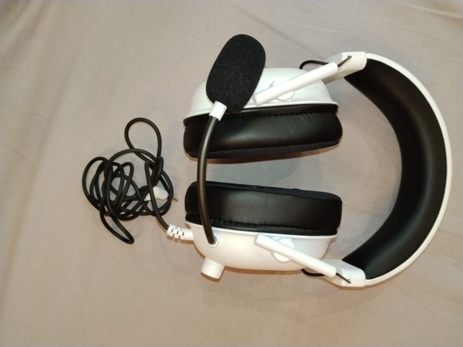Razer Blackshark V2 X (белые)