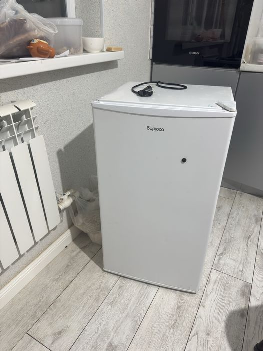 Холодильник маленький