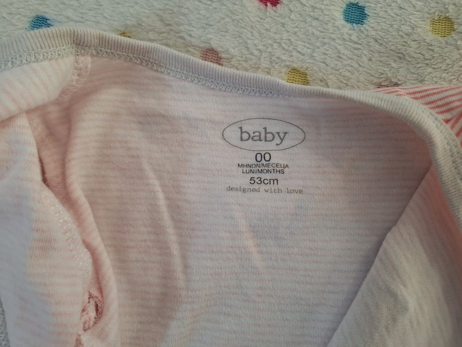 Бебешки дрешки за момиче