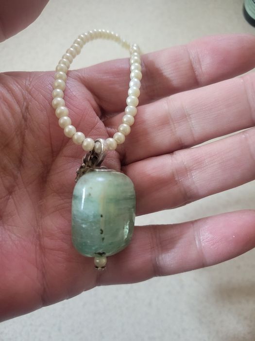 Colier perle cu smarald