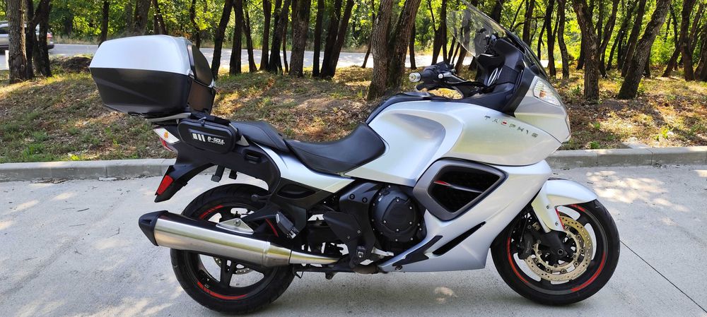 Triumph trophy 1215