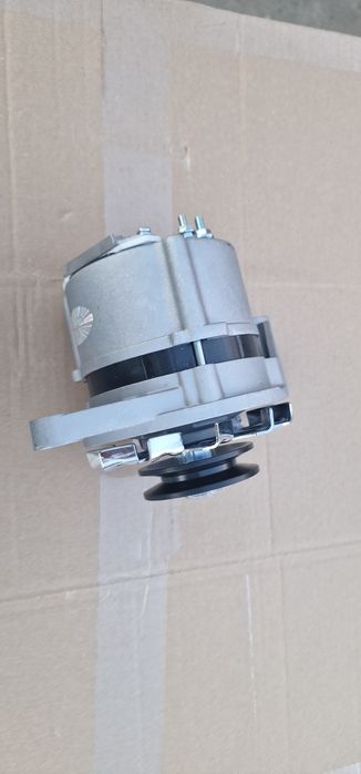 Alternator 12v tractor fiat 211 215 fiat 300 fiat 250 fiat 450 cu rele
