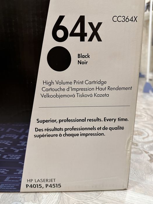 Картридж HP CC364A Black