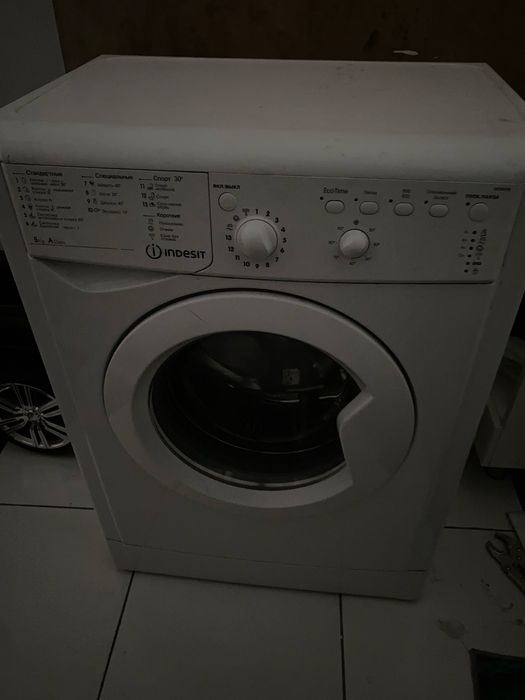 Indesit продается стиральной машины