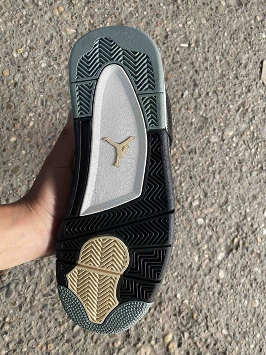 Jordan 4 retro olive