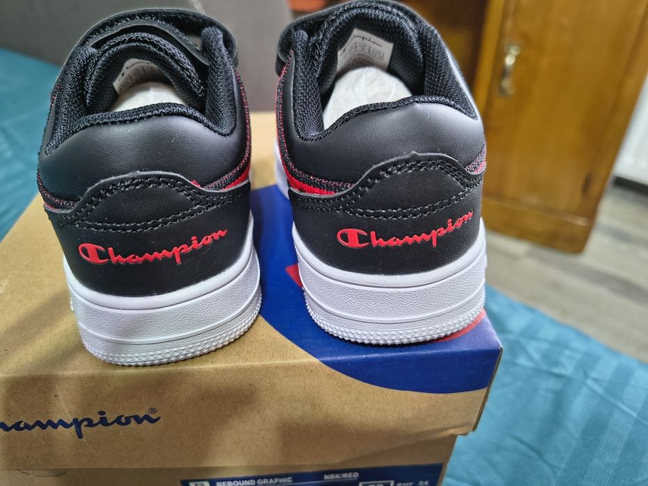 Adidași Champion mărimea 24
