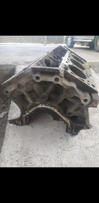 Крайслер 300с, 2,7 Блок двигателя..