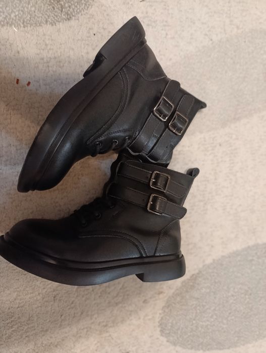 Ботинки для девочки