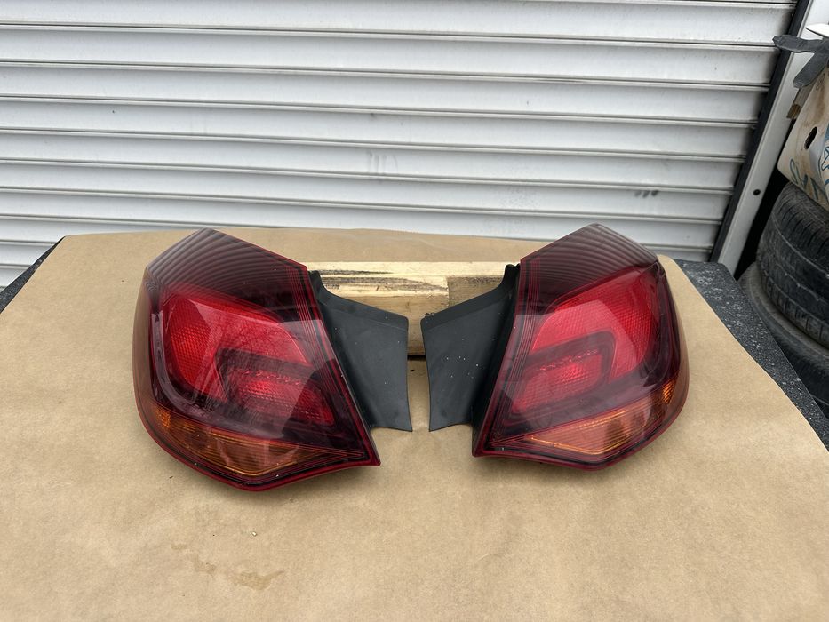 Opel Astra стопове за комби 2009-12