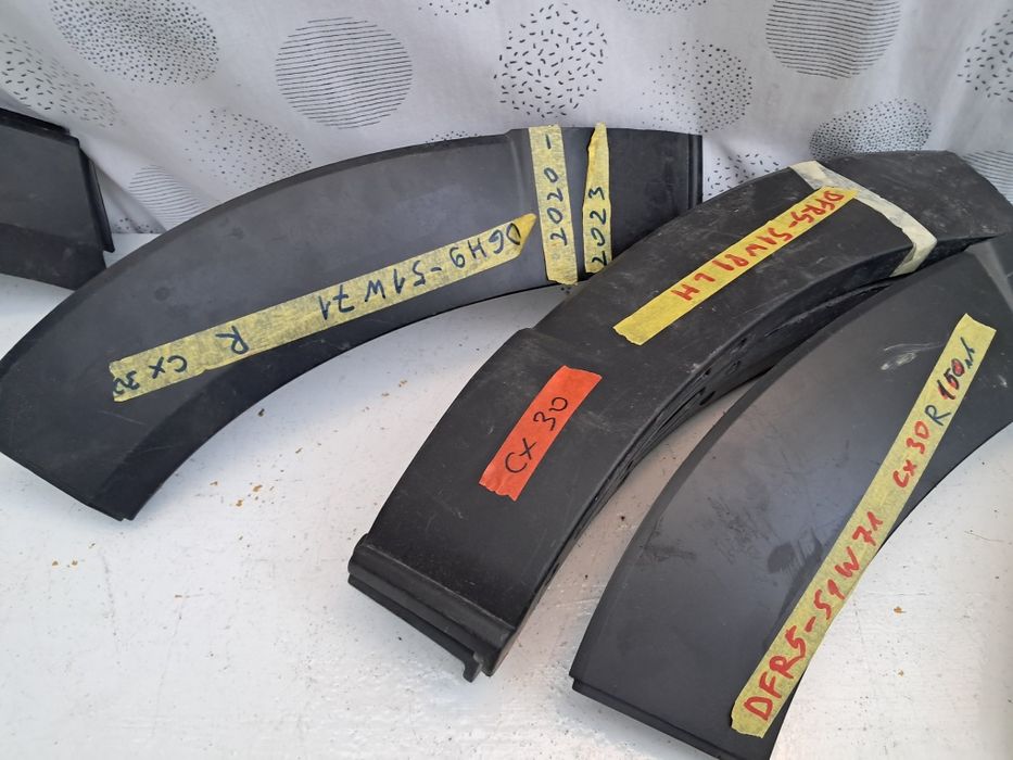 Лайсна   задна предна Mazda cx30  Mazda Cx3