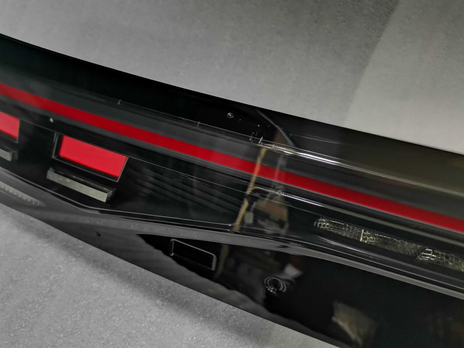 3J0945307 B C Нов Централен IQ Light Стоп VW Passat B9 Variant R Line