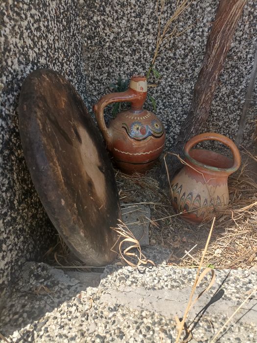 Стари грънци за престижна къща с двор!За ценители.