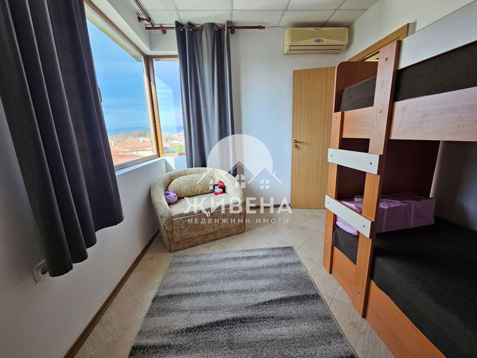 Продавам 3-стаен апартамент, к.к.Слънчев бряг, площ 77 кв.м