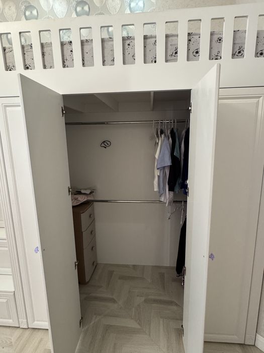 Продам детские кровати б/у для троих детей