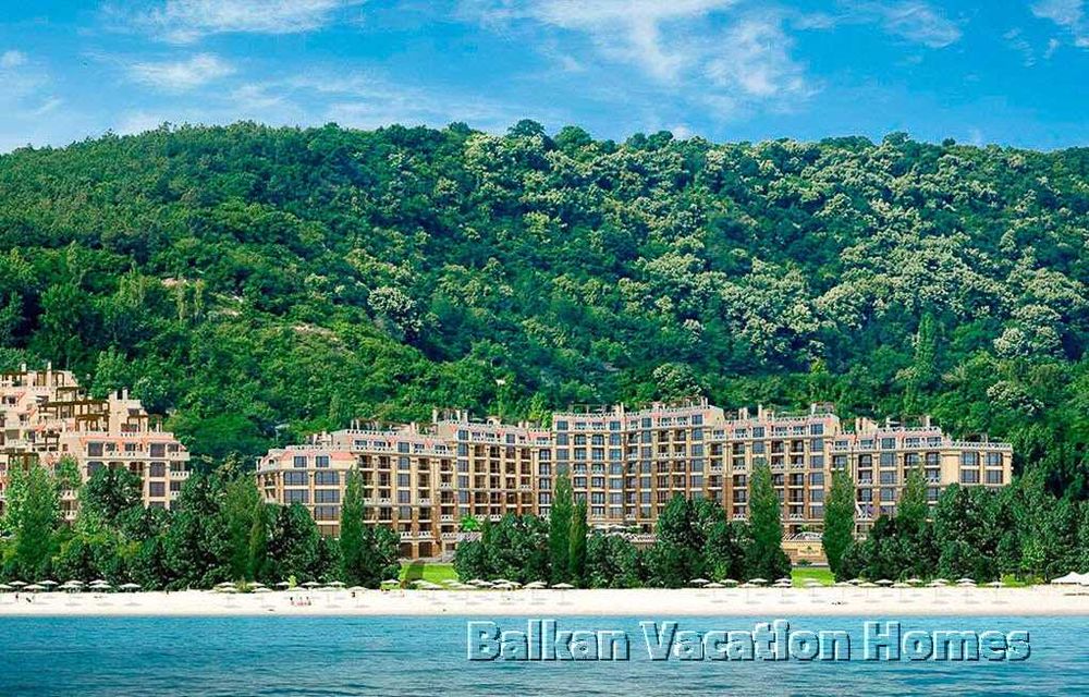 Зашеметяващ 3-стаен апартамент с гледка към морето във Varna South Bay Residence