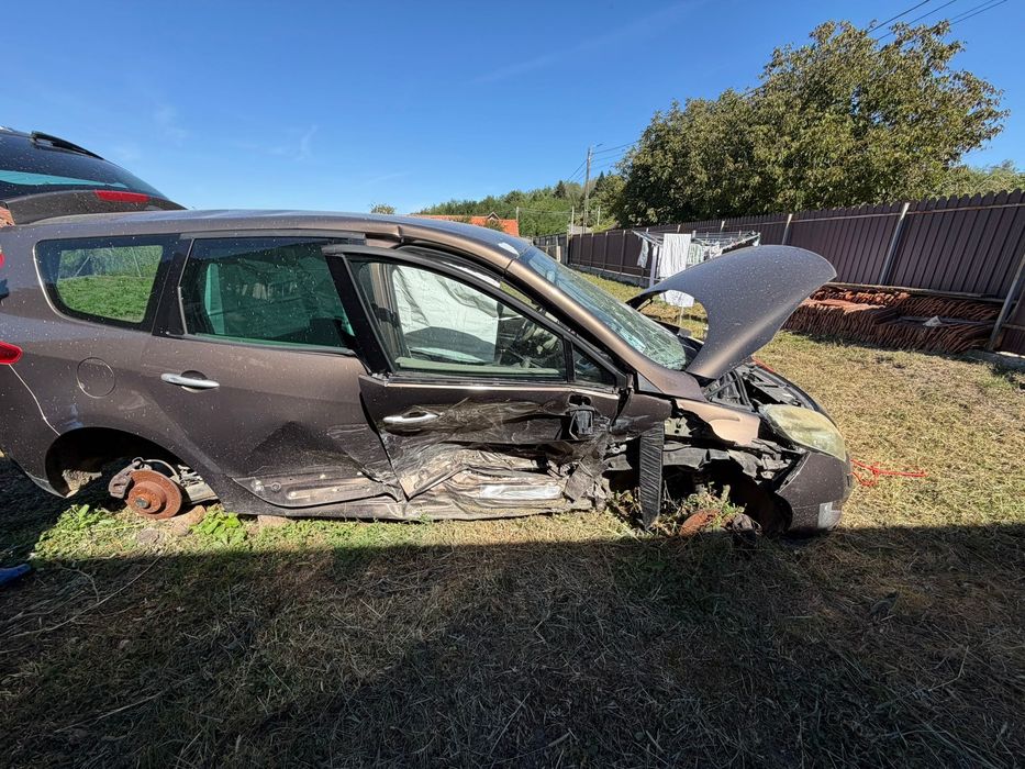 Renault Grand Scenic 3 2011 2.0 dCi 150CP AUTOMAT  – motor cutie piese