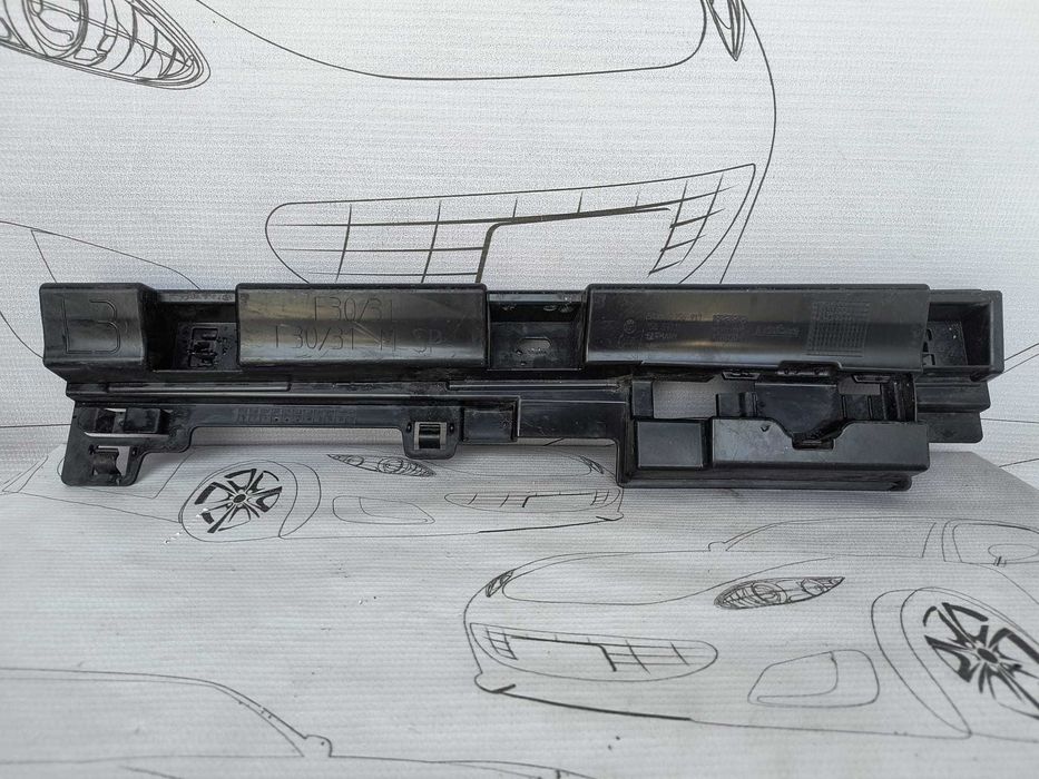 Suport Ghidaj Prag Lateral Stanga BMW Seria 3 F30 F31 Pachet M 2011–2019 Cod OEM 51777256917 (5C2)