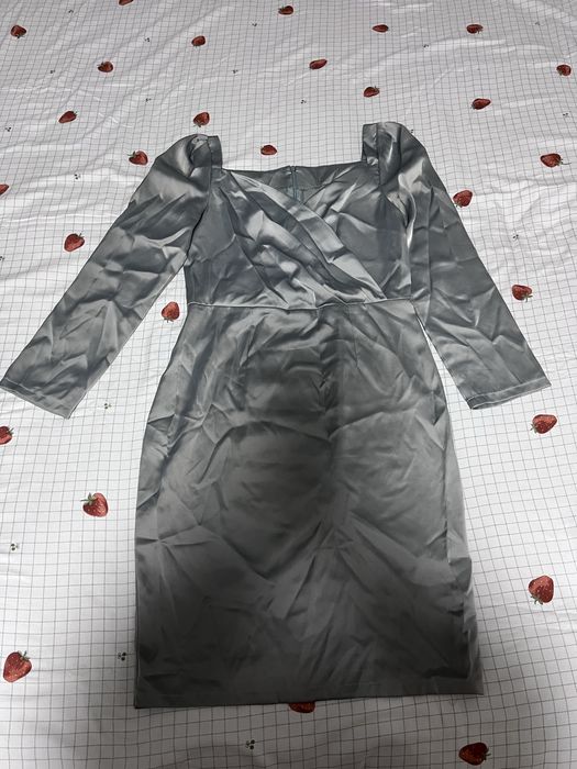 Женское платье, атласное